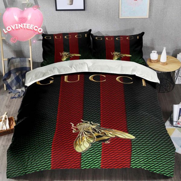 Gucci Bee Big Logo In Monogram Luxury Brand Background With Stripe Duvet Cover Set