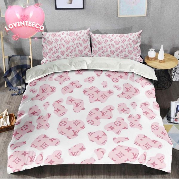 Louis Vuitton Dairy Cow Print Pink Monogram In White Background Bedding Set
