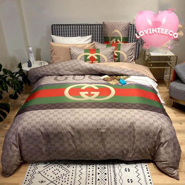 Luxury Gucci Big Logo With Vintage Monogram Background Bedding Set