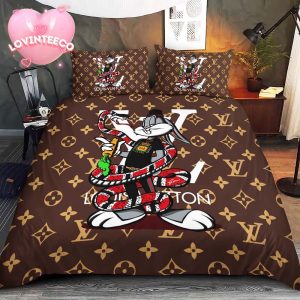 Luxury Louis Vuitton Big Logo With Badass Bugs Bunny In Signature Brown Monogram Bedding Set