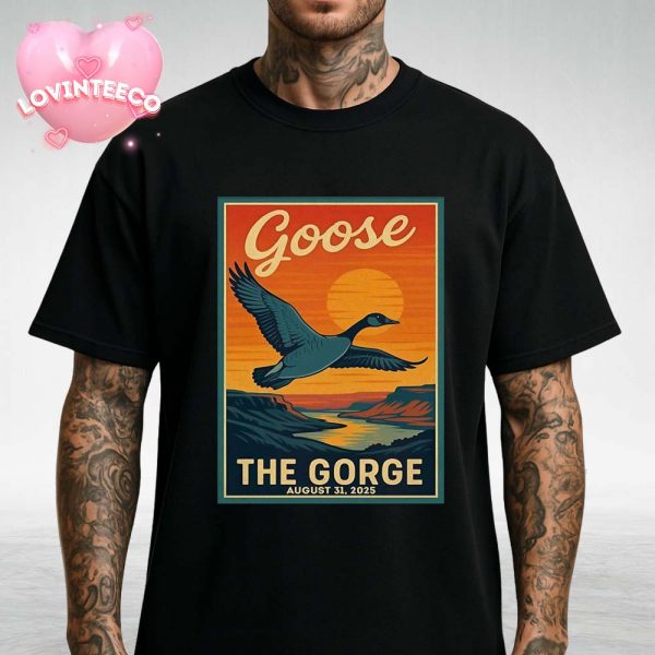 Goose Music Poster At The Gorge In George WA On August 31 2025 Vintage Sunset Fly Goose Unisex T-Shirt